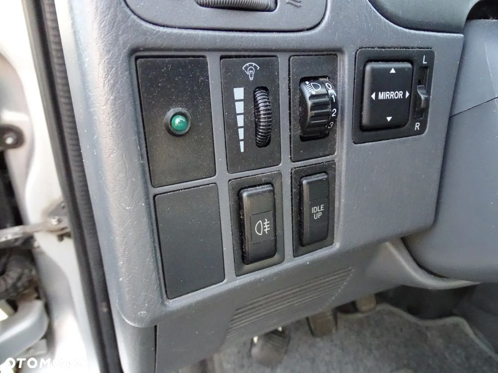 Toyota Hiace D4-D Top - 19