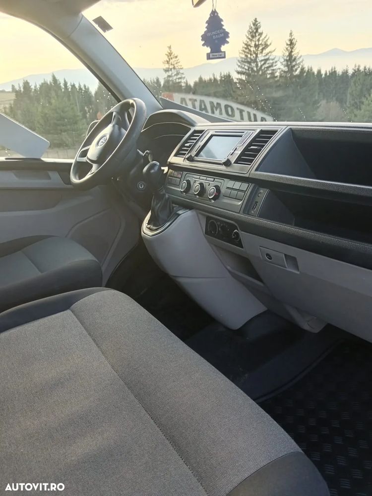 Volkswagen Transporter Kombi TDI Lang DSG - 17