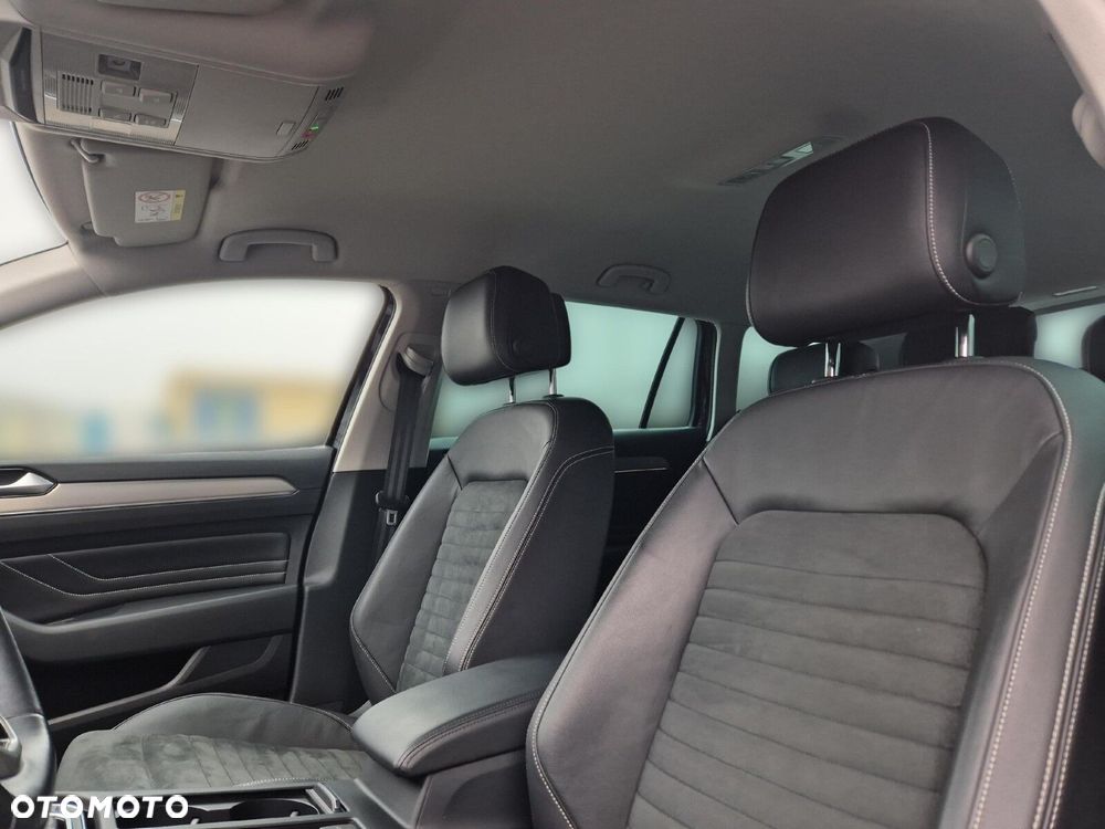 Volkswagen Passat - 11
