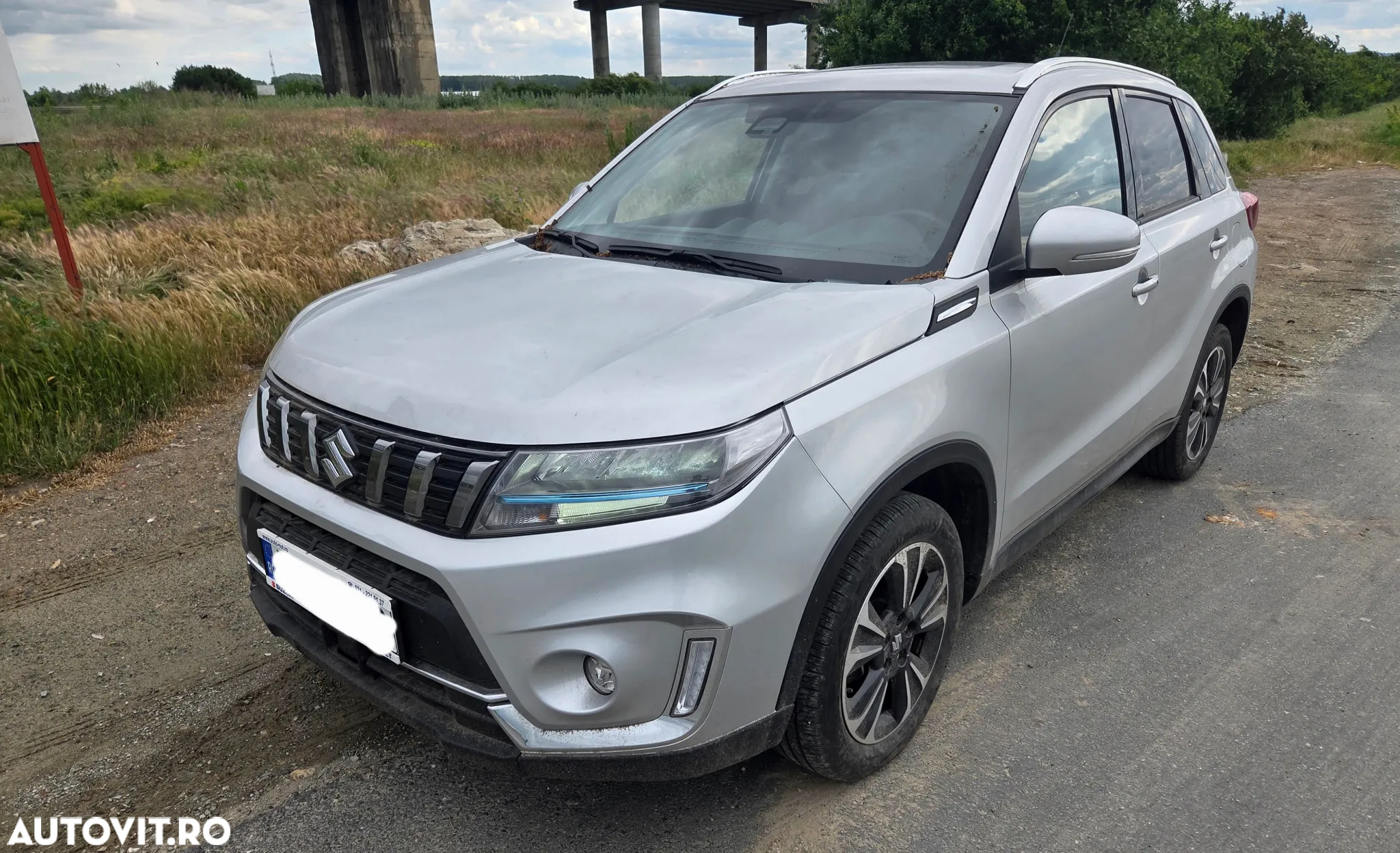 Suzuki Vitara 1.5 HEV Luxus - 3
