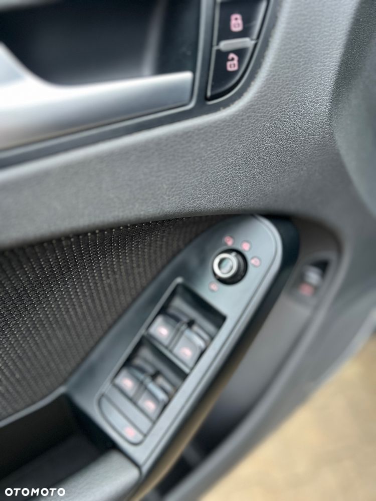 Audi A4 Avant 2.0 TDI DPF multitronic S line Sportpaket - 35