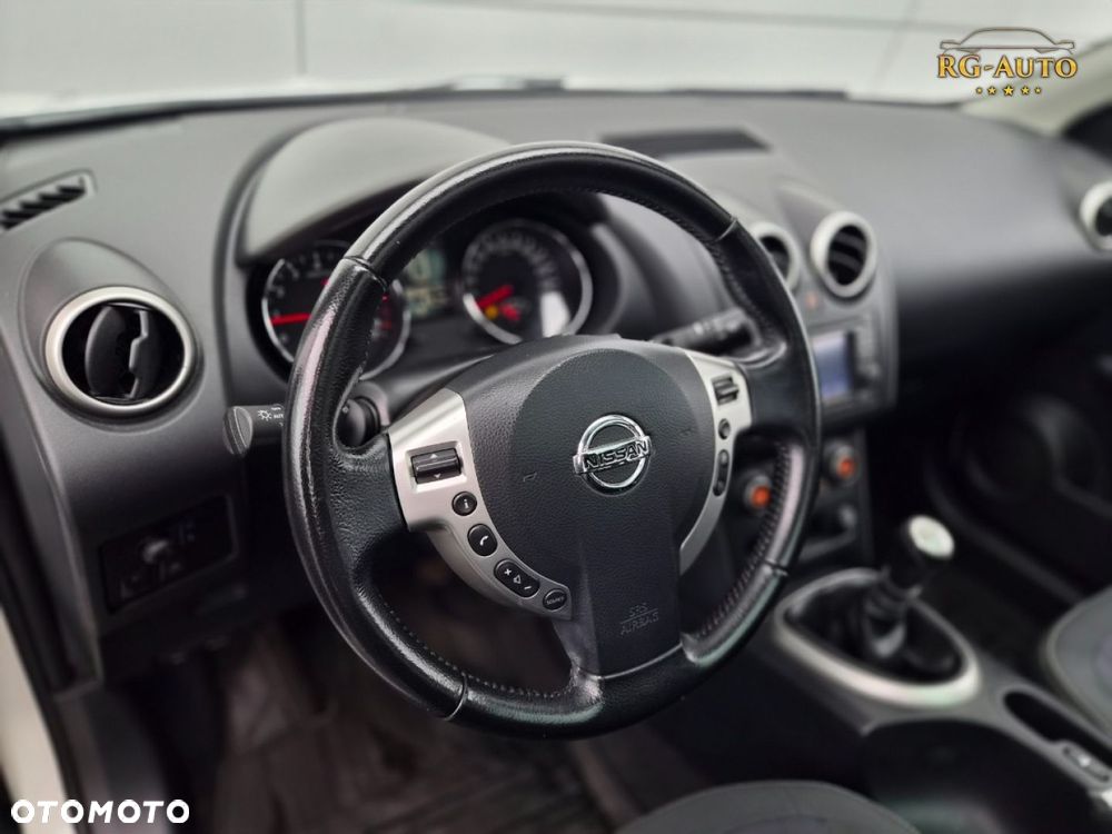 Nissan Qashqai+2 - 35