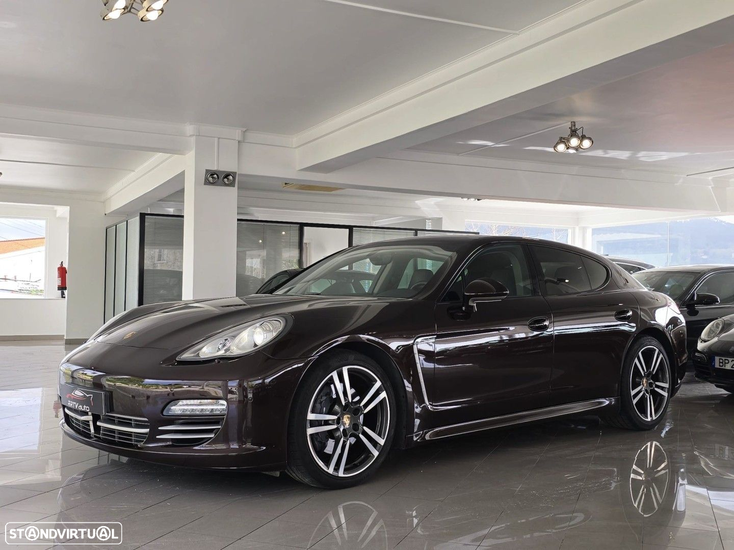Porsche Panamera Diesel Platinum Edition - 12