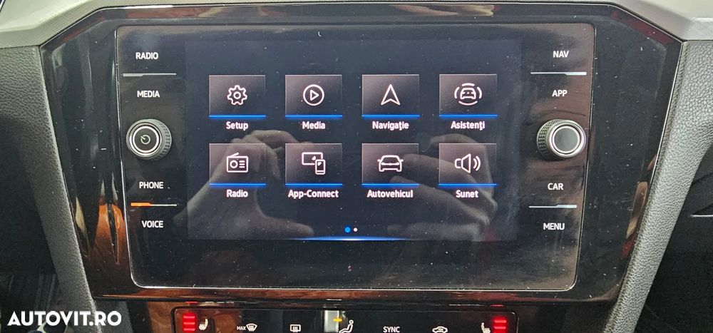 Volkswagen Passat 2.0 TDI SCR DSG Business - 12