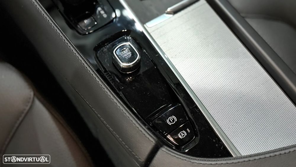 Volvo XC 90 T8 AWD Core - 35