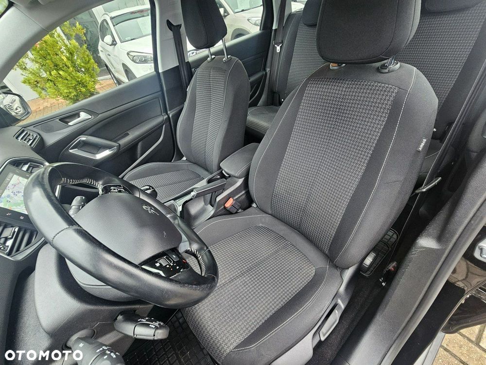 Peugeot 308 BlueHDi 130 Stop & Start Active Pack - 11