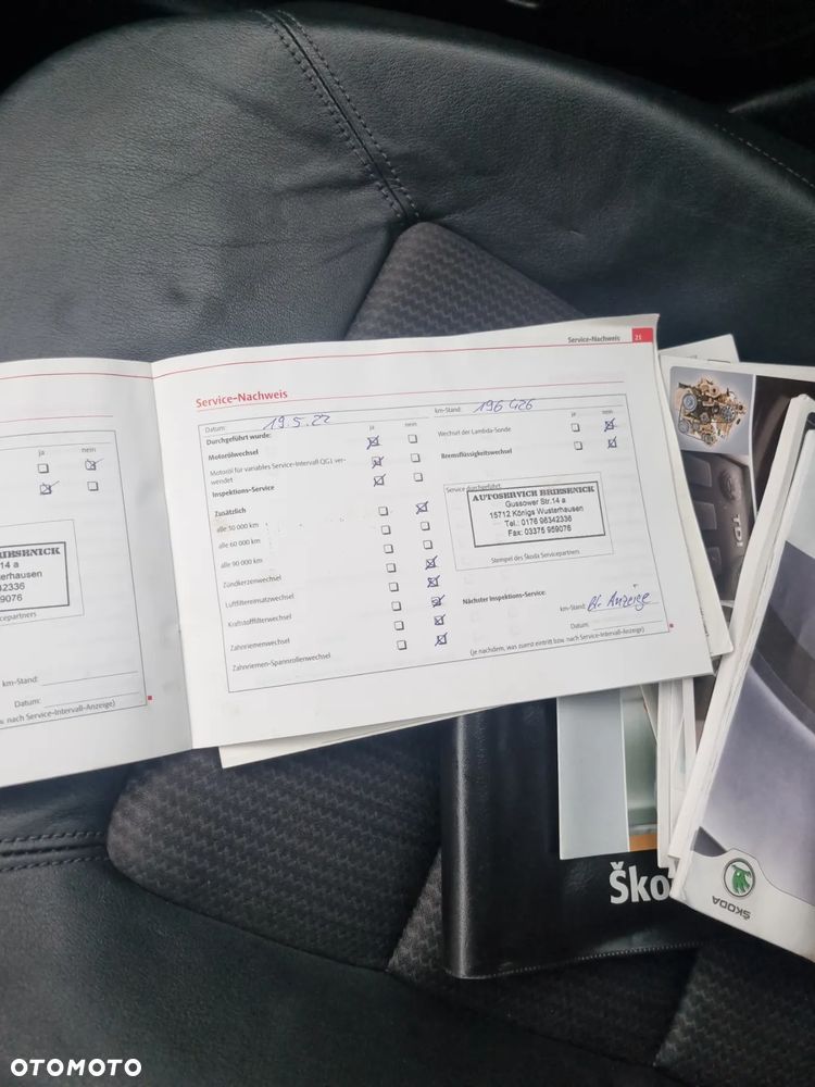 Skoda Octavia 2.0 TDI DPF DSG IMPULS EDITION - 24