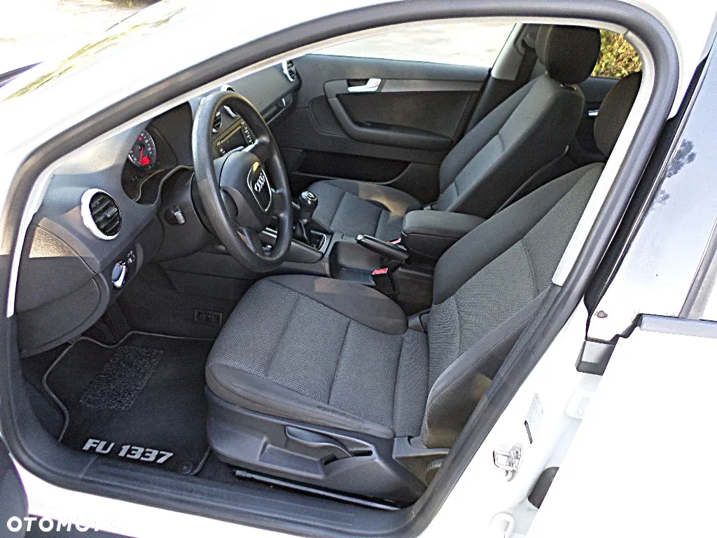 Audi A3 Sportback 1.6 Ambition - 17