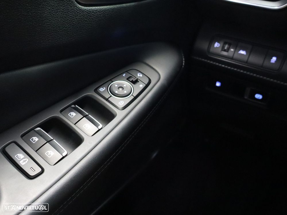 Hyundai Santa Fe 1.6 T-GDI PHEV Vanguard - 18