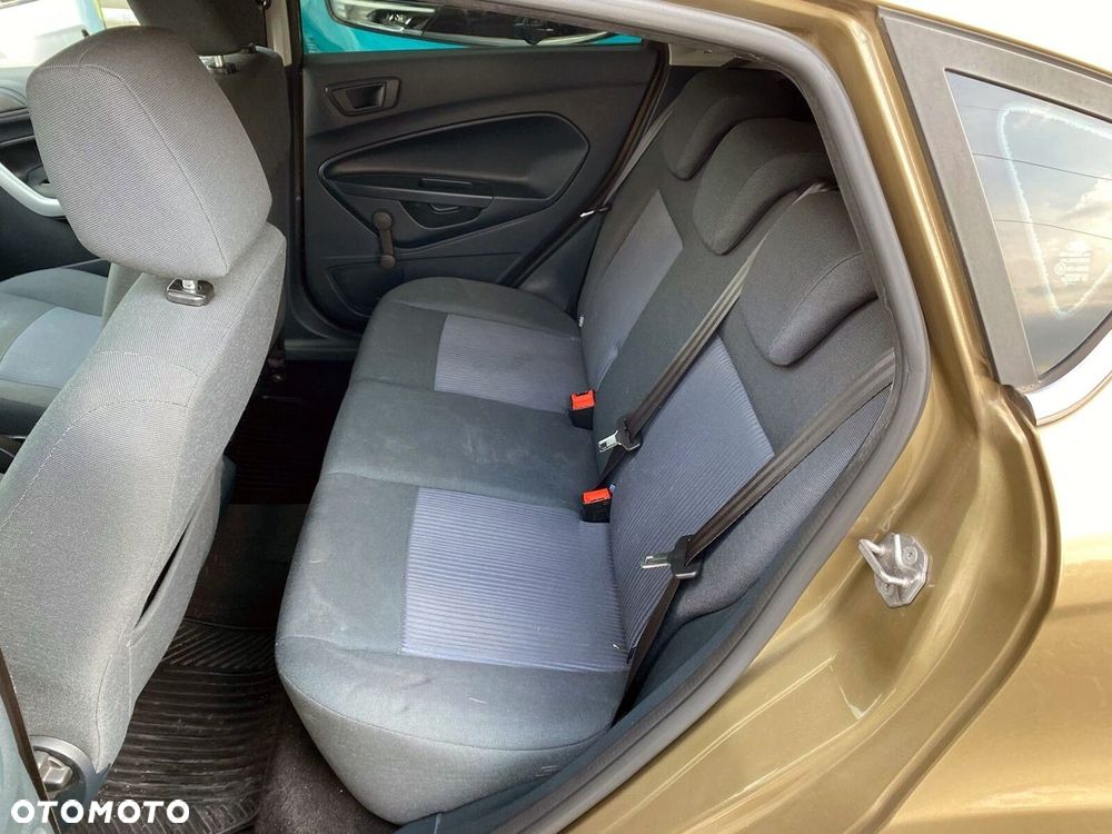 Ford Fiesta 1.25 Silver X - 13