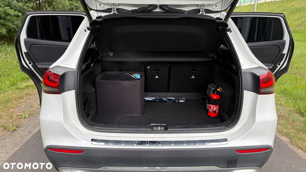 Mercedes-Benz GLA 250 4Matic 8G-DCT AMG Line - 15