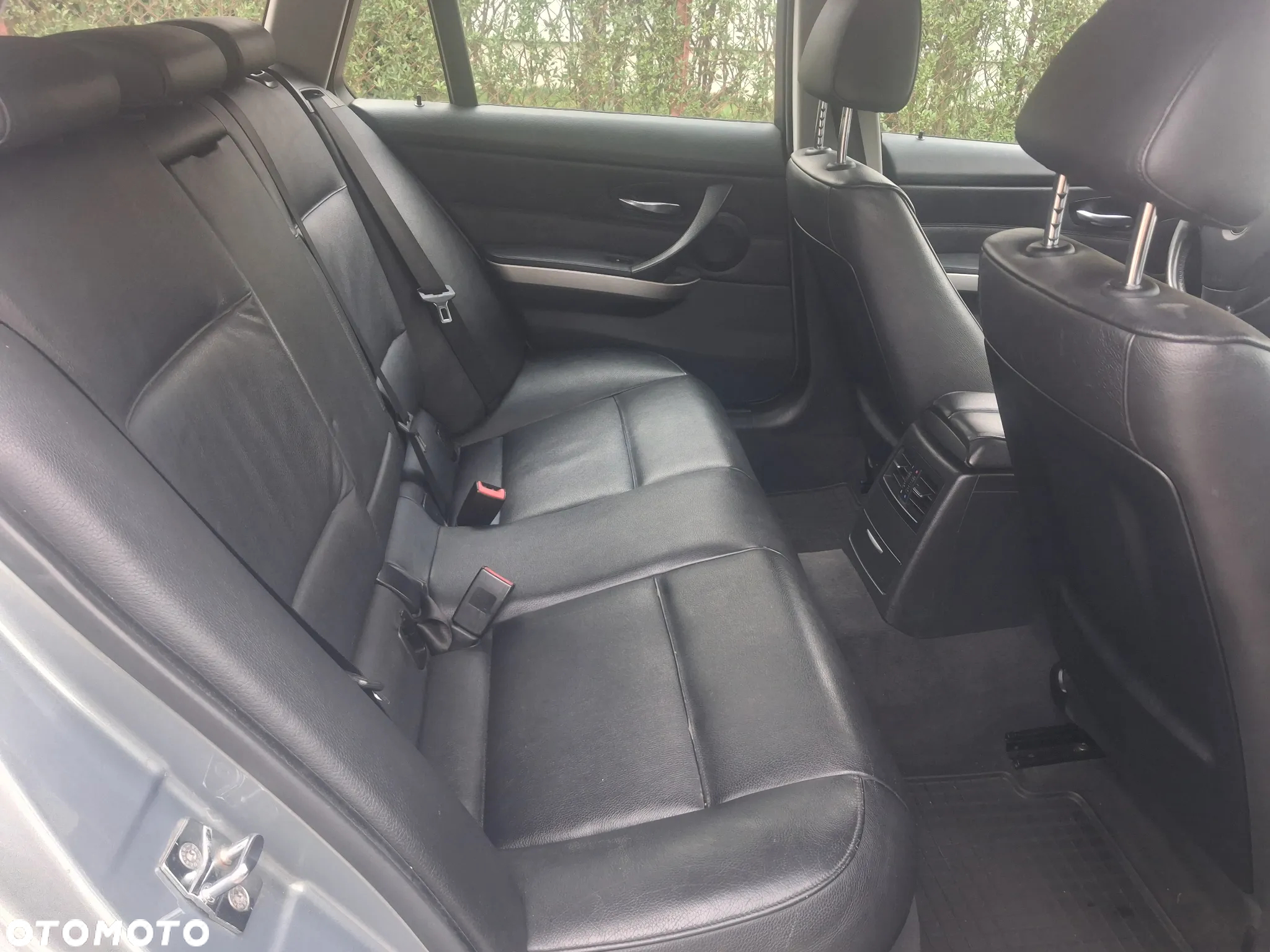 BMW Seria 3 320d DPF Touring Edition Fleet - 18