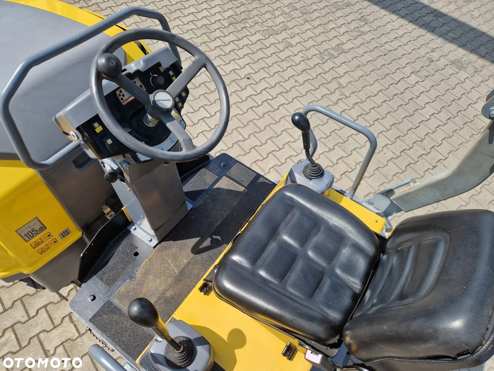 Dynapac CC 1300 - 10