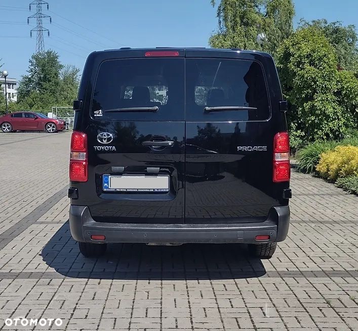 Toyota ProAce Kombi 2.0 D-4D Long 2,8t - 6