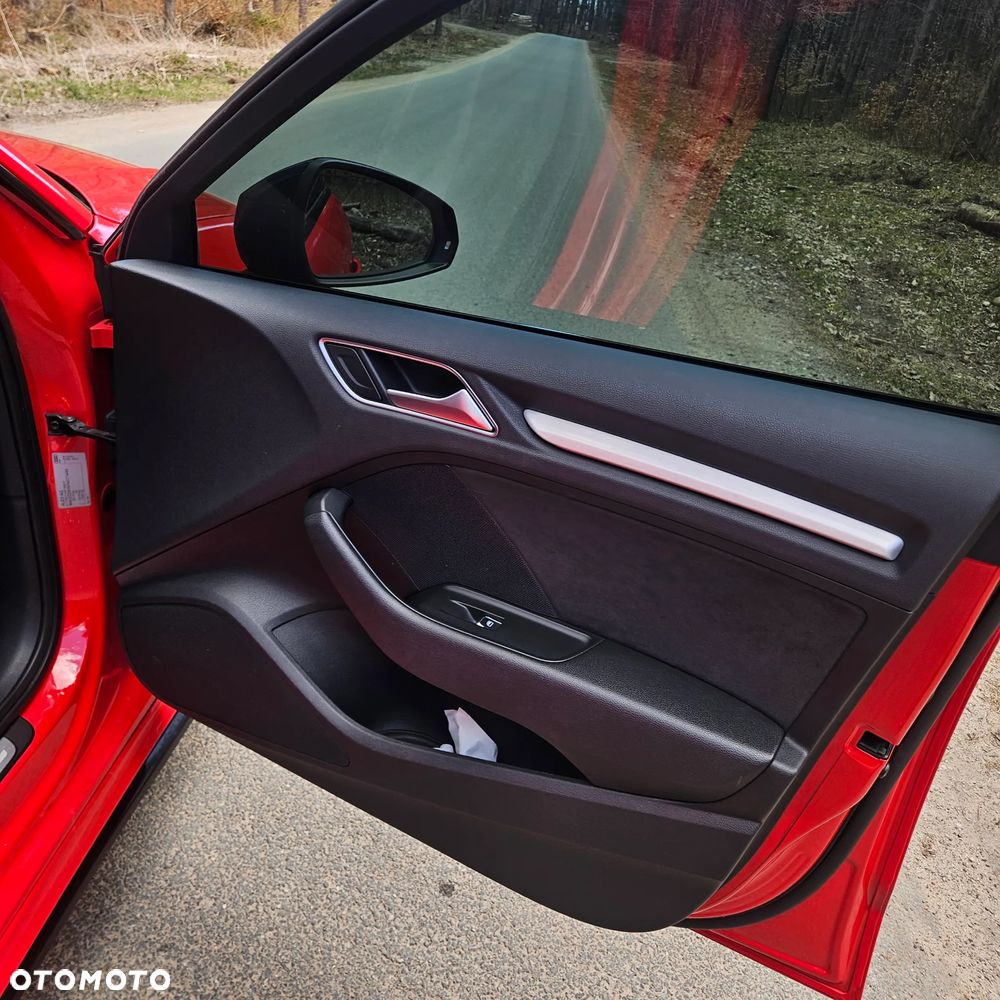 Audi S3 S tronic - 17