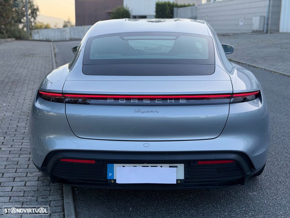Porsche Taycan Standard - 10