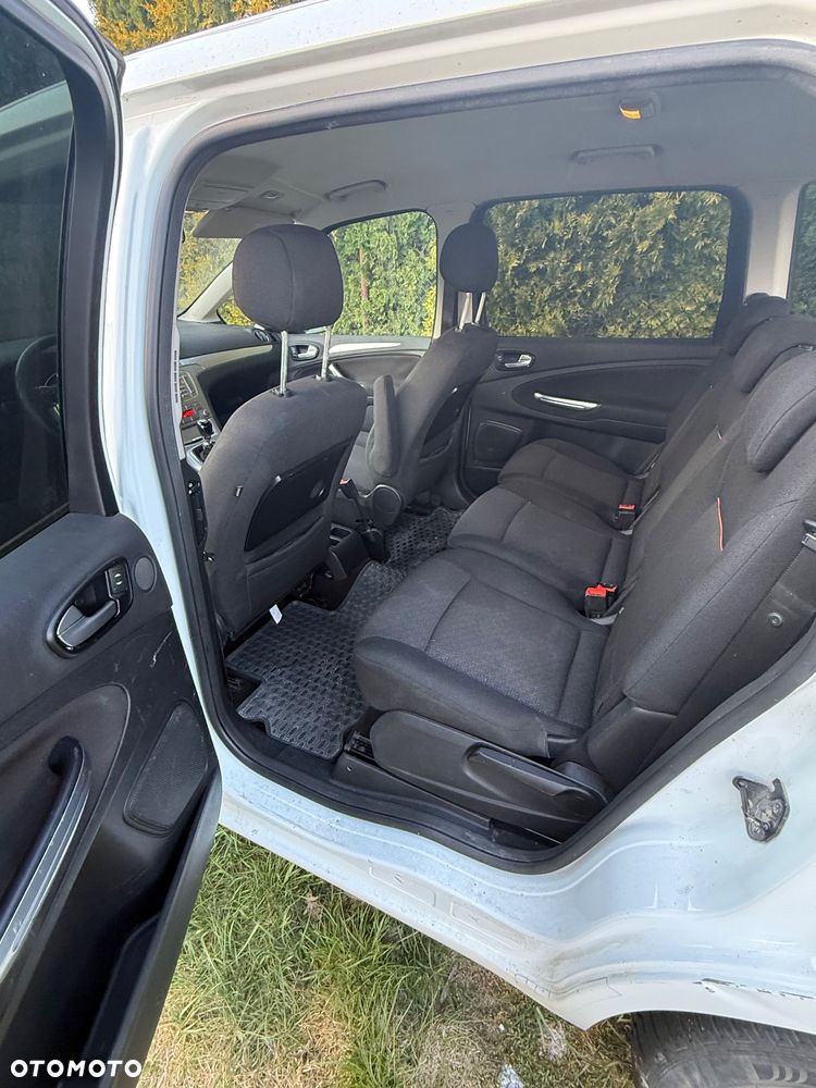 Ford Galaxy - 7