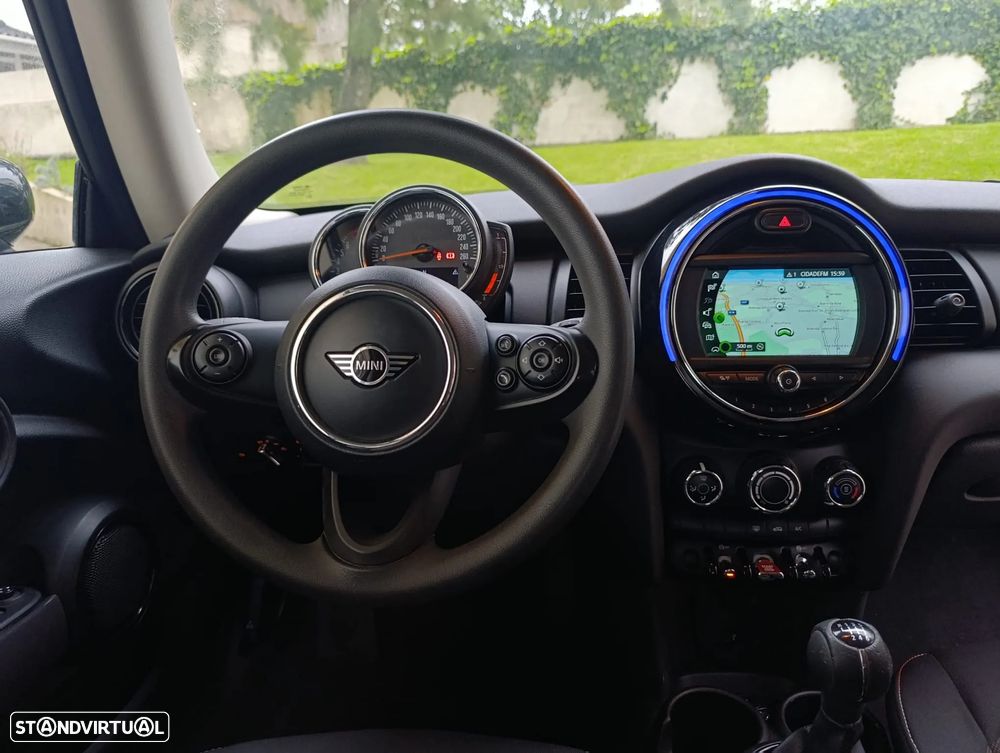 MINI 3 Portas One - 9