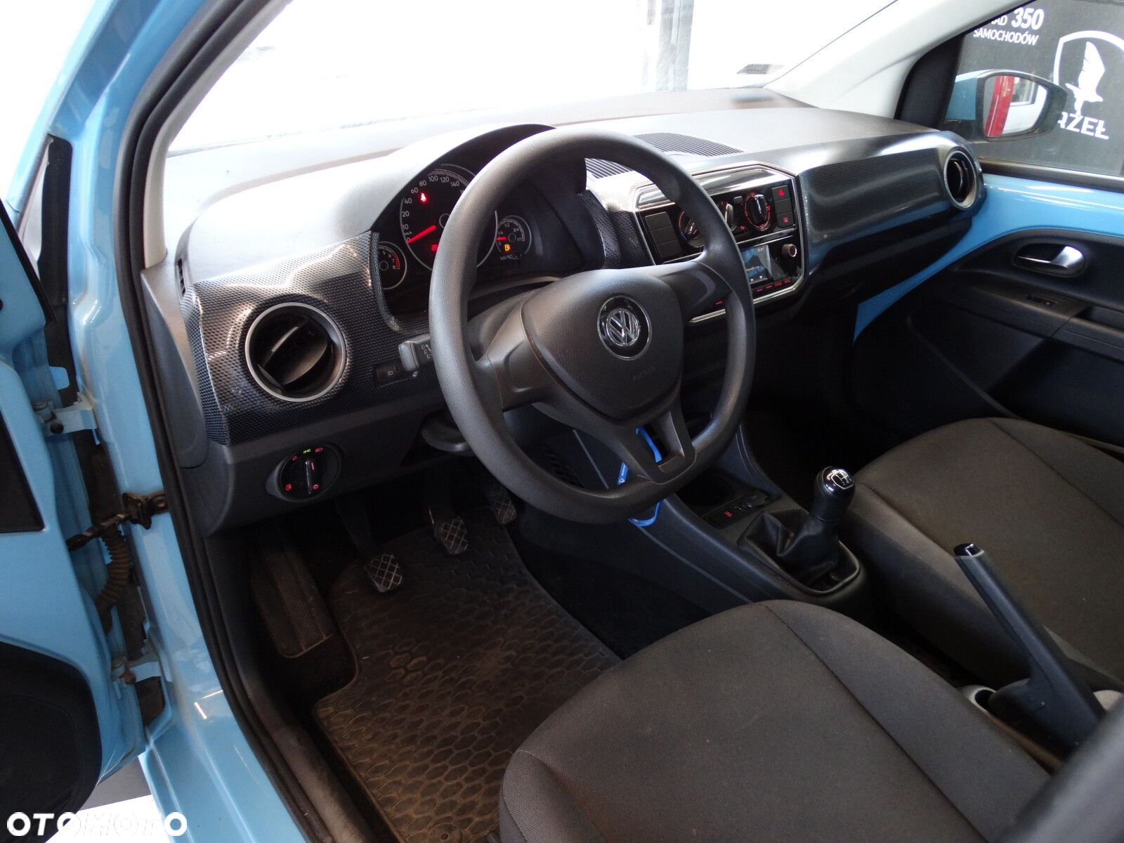 Volkswagen up! - 25