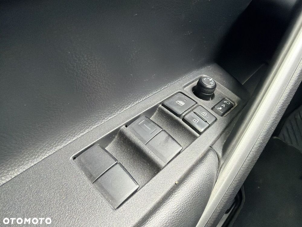 Toyota Corolla Cross - 20