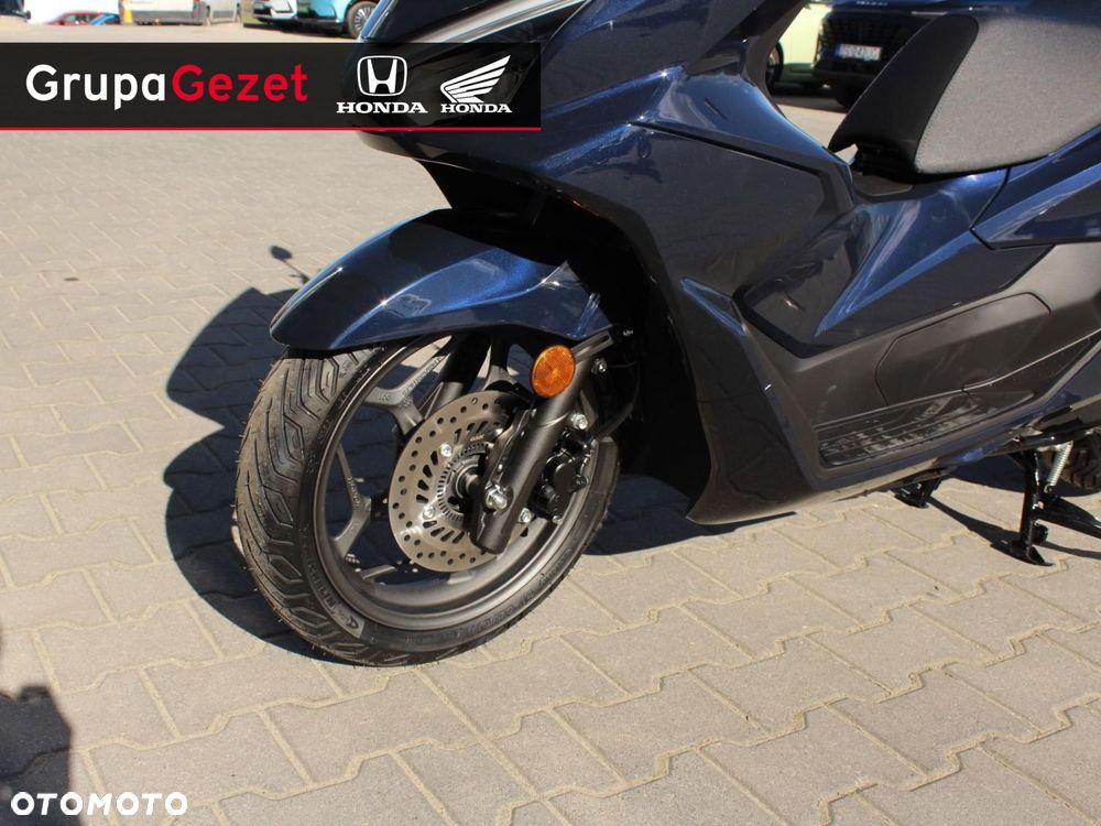 Honda PCX - 9