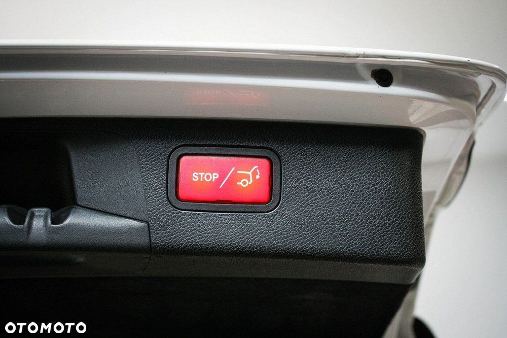 Mercedes-Benz Klasa E - 20