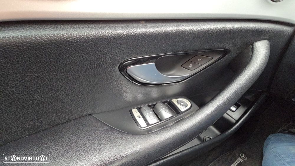 Mercedes-Benz E 220 d 9G-TRONIC Avantgarde - 14