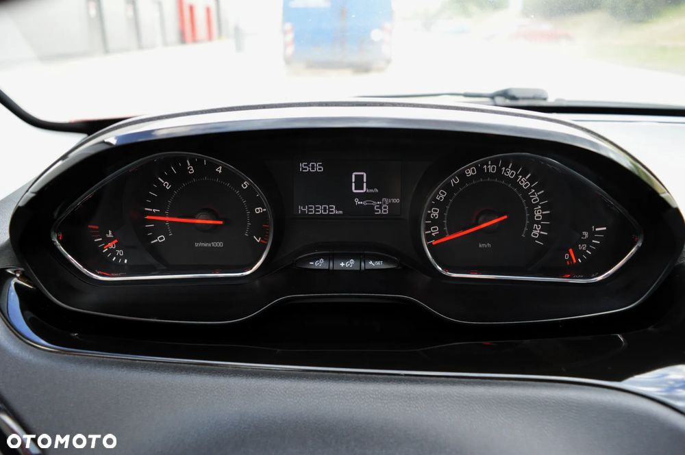 Peugeot 208 1.2 VTi Active - 40