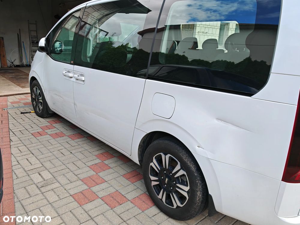 Hyundai Staria 2.2 CRDi Allrad Prime - 4