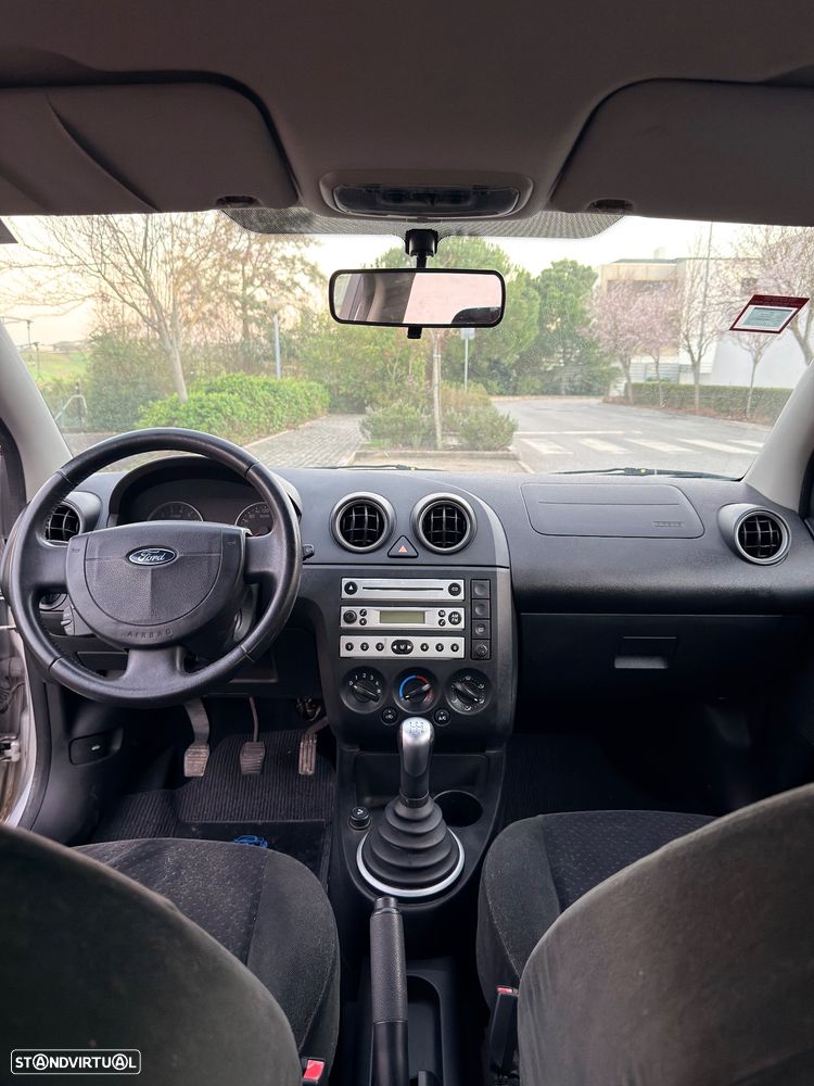 Ford Fiesta 1.25 First Edition - 12