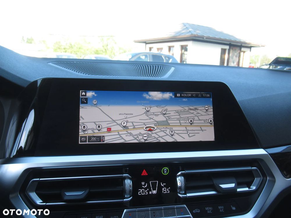 BMW Seria 3 318i Sport Line - 16