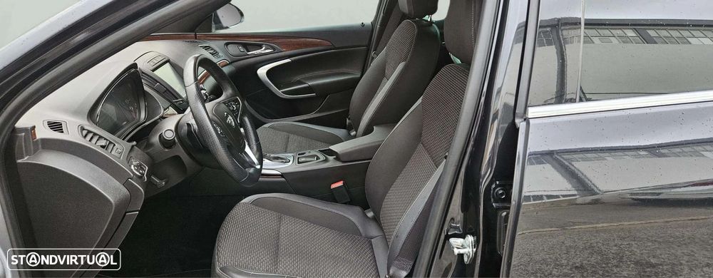 Opel Insignia Sports Tourer - 10