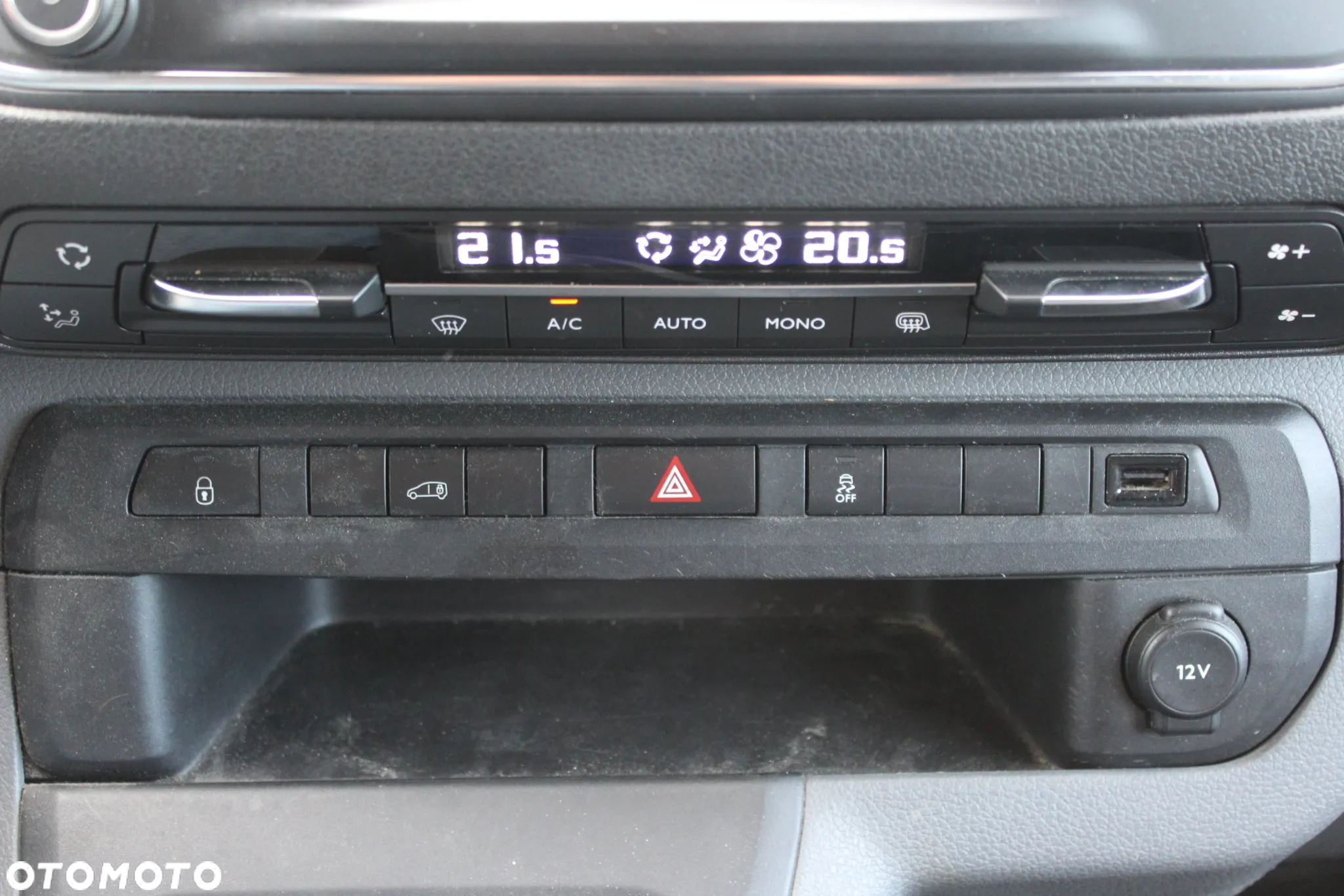 Peugeot Expert - 18