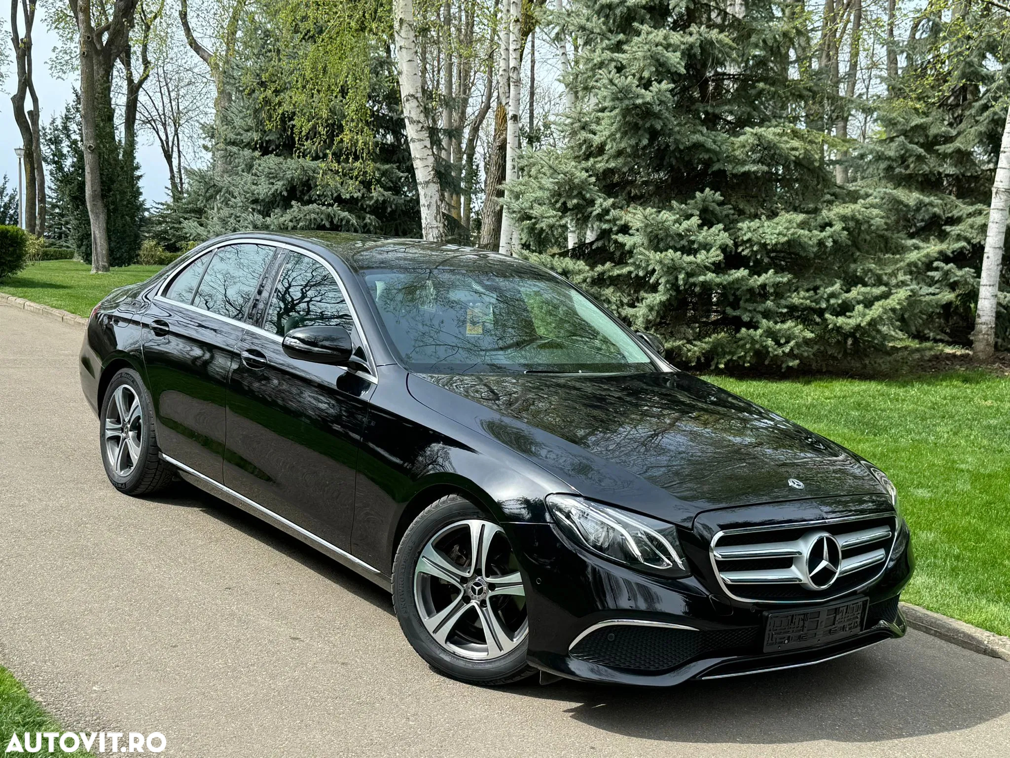 Mercedes-Benz E 200 d T 9G-TRONIC Avantgarde - 5
