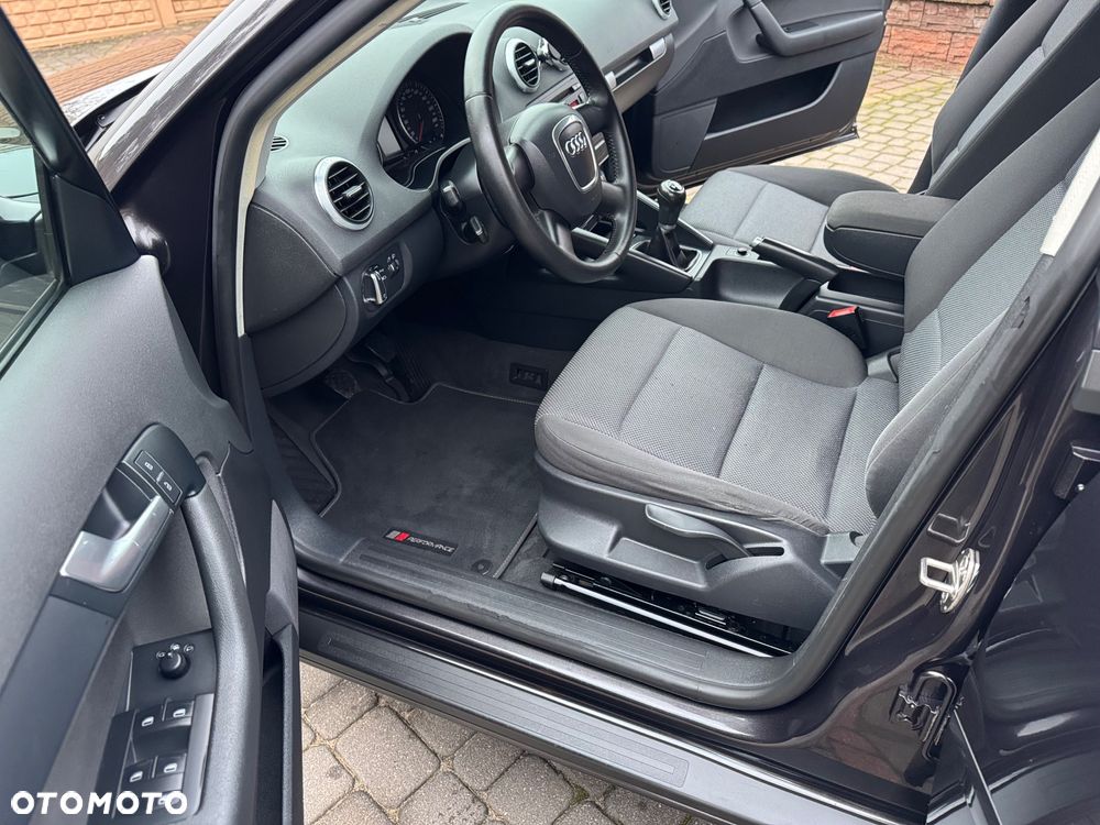 Audi A3 Sportback - 12