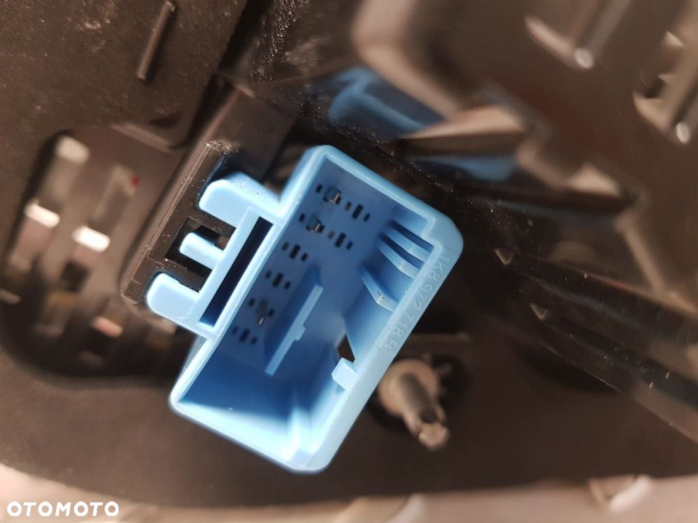 ŁADNA ORYGINALNA TYLNA LAMPA PRAWA  VW TOURAN III 3 5TA  15-24 5TA945308F PRAWY TYŁ - 7