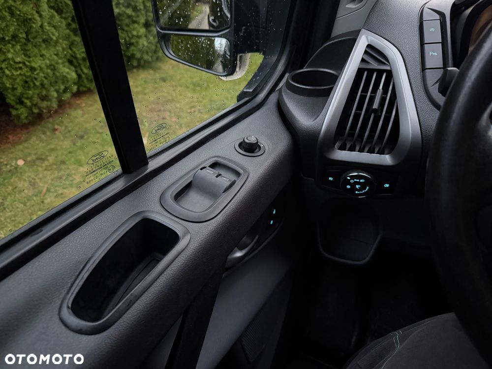 Ford Transit Custom - 11