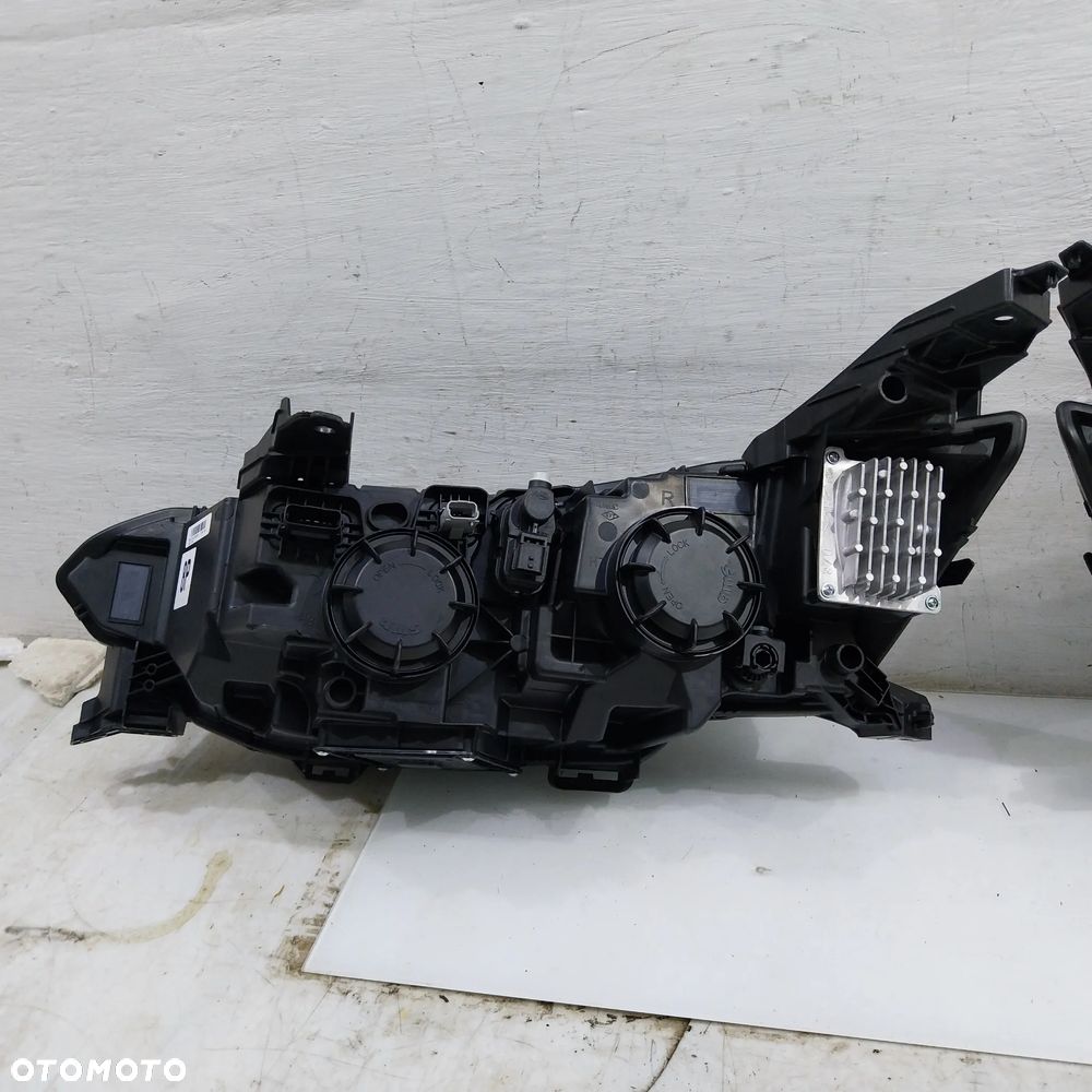 Talisman LAMPA PRAWA LEWA PRZÓD LED 260108543R - 6