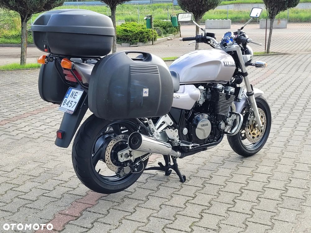 Yamaha XJR - 14