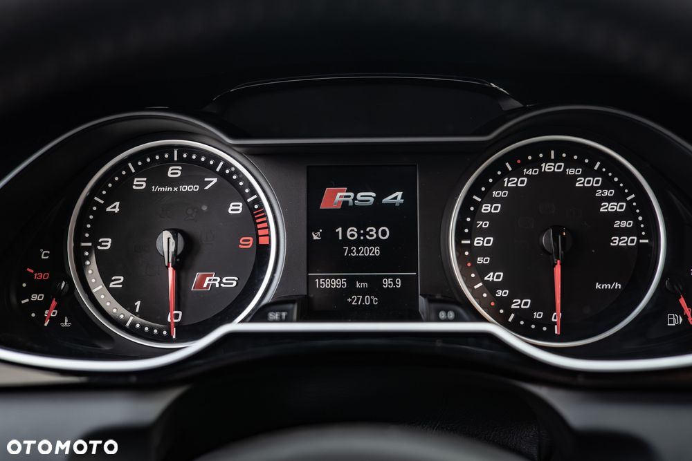 Audi RS4 Avant Avant S tronic - 20