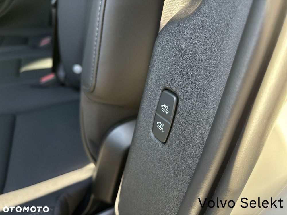 Volvo EX90 - 22