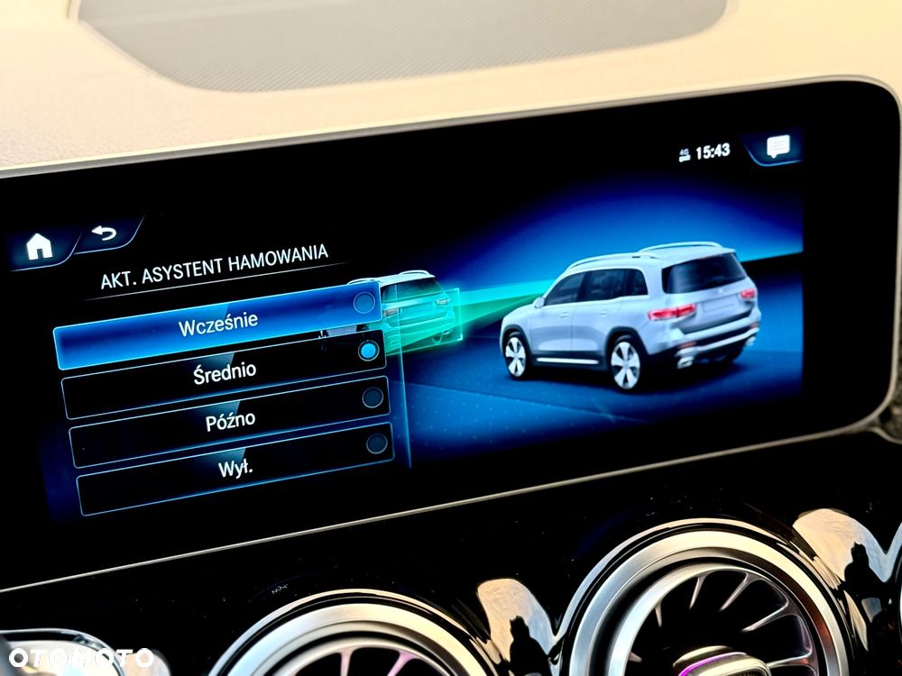 Mercedes-Benz GLB 250 4-Matic AMG Line 8G-DCT - 39