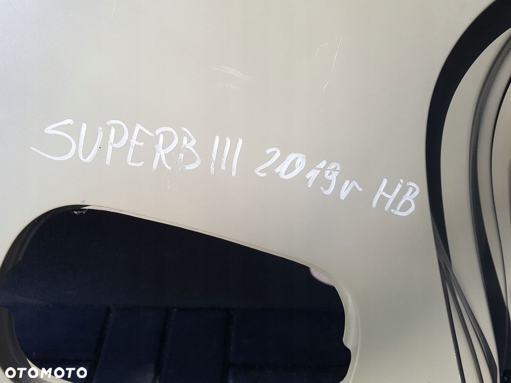 skoda superb 3 15^ sedan prawy błotnik tył poszycie błotnika 3v5809602d - 3