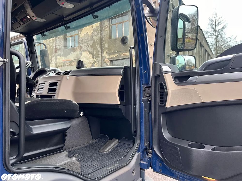 MAN TGM 12.250 | 15.250 KONTENER 8.20 m | 20 PALET | - 12