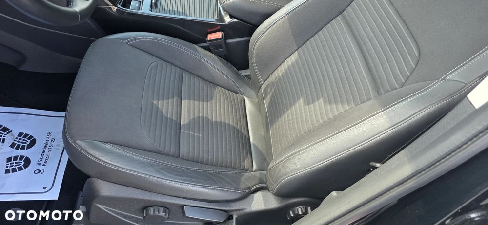 Ford Kuga 2.0 TDCi 4x2 Titanium - 17