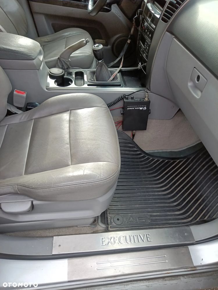 Kia Sorento 2.5 CRDi Executive - 6