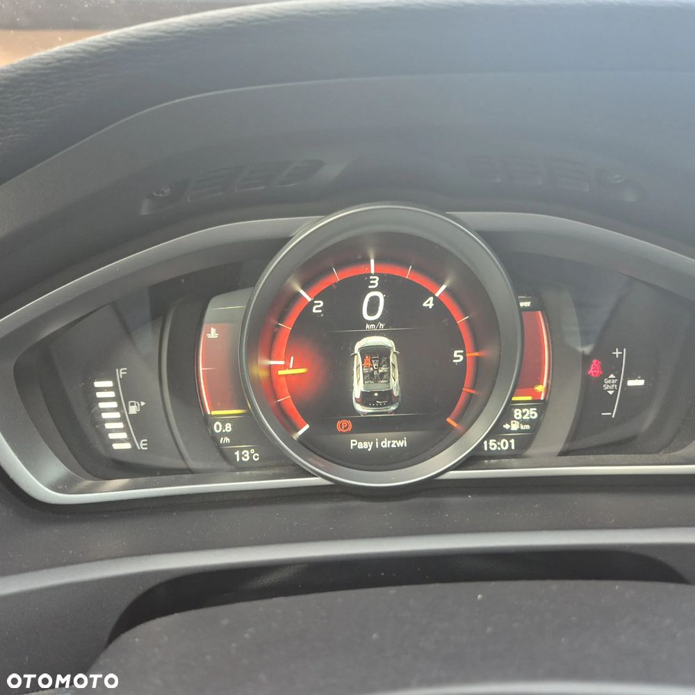 Volvo V40 - 11