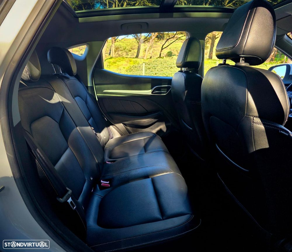 MG ZS Maximal Luxury - 17