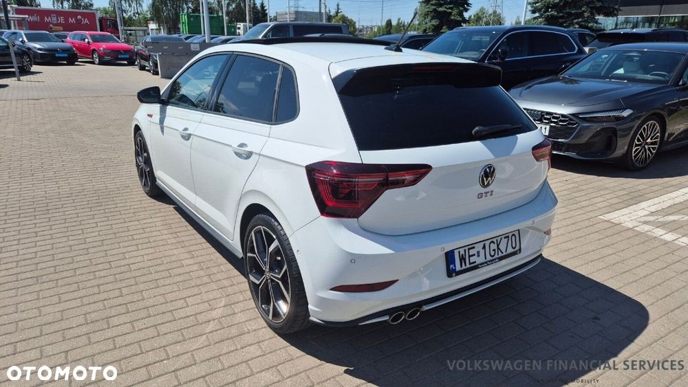 Volkswagen Polo - 9