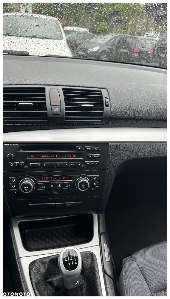 BMW Seria 1 116i - 10